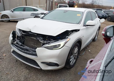 2018 Infiniti Qx30 z USA, uszkodzony, nr VIN SJKCH5CP2JA055036